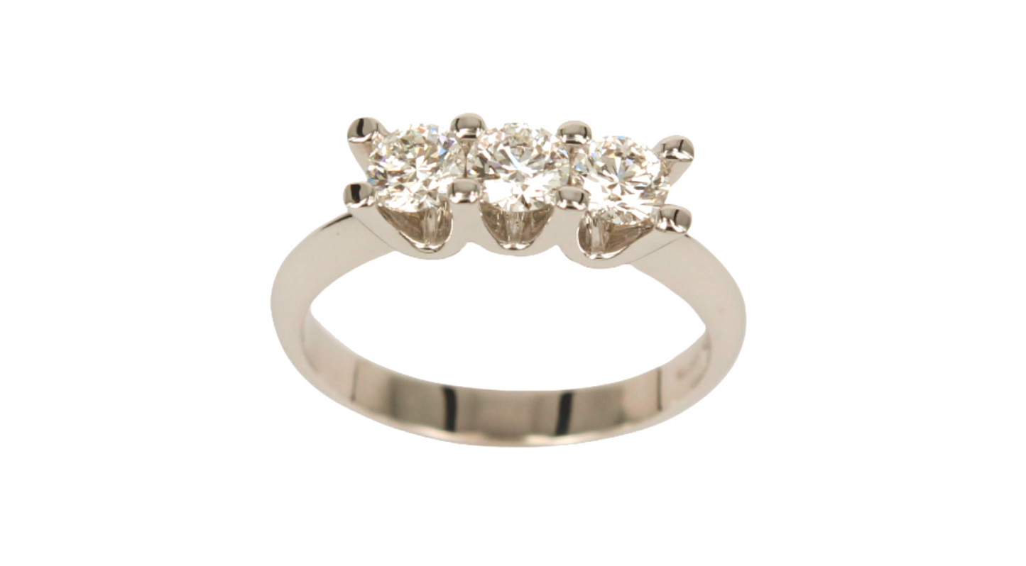 Anello Trilogy certificato HRD in oro bianco 18k e 3 diamanti naturali 0,56 ct