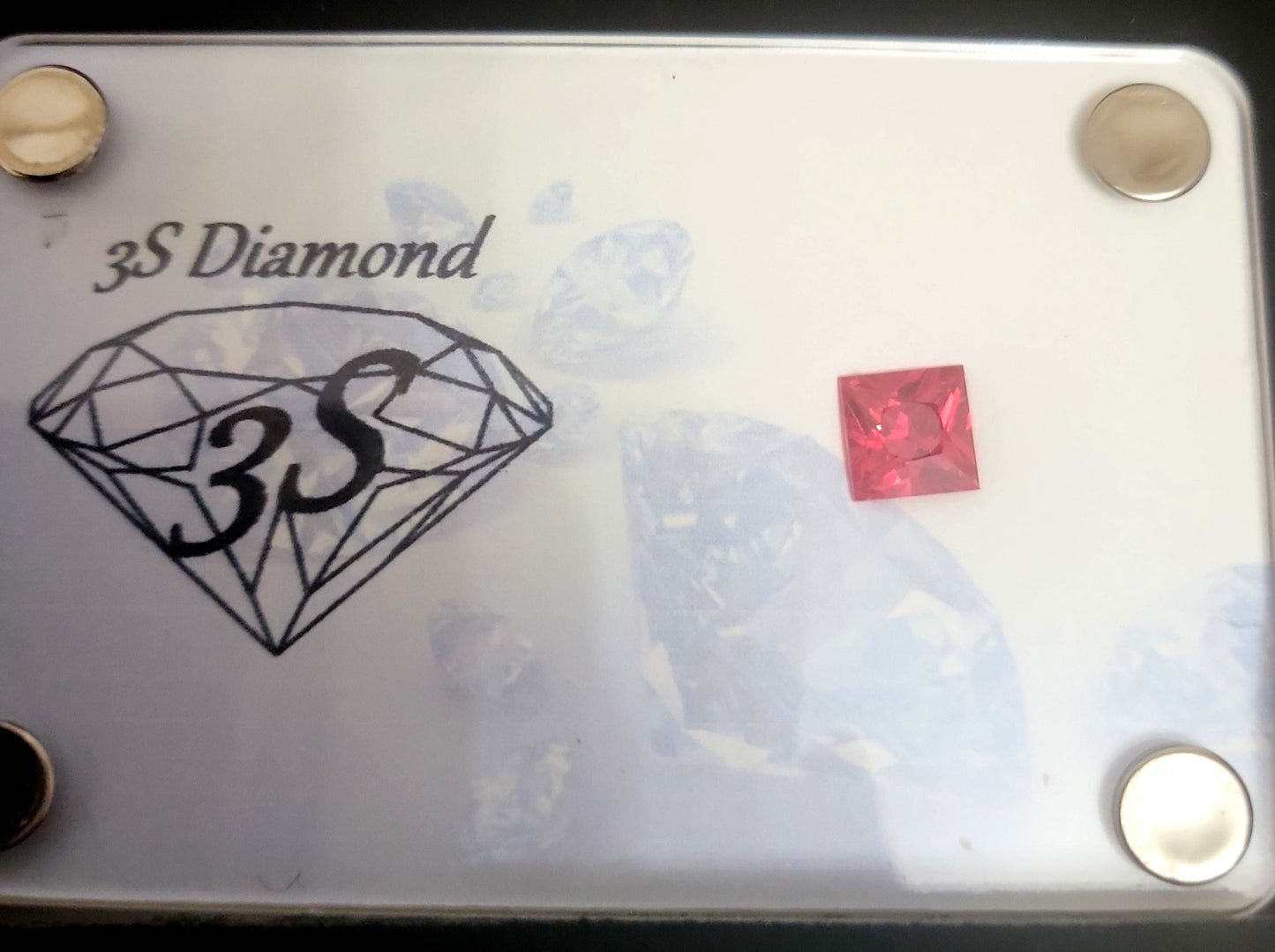 rubino naturale taglio princess 4,70ct rosso piccione trasparente