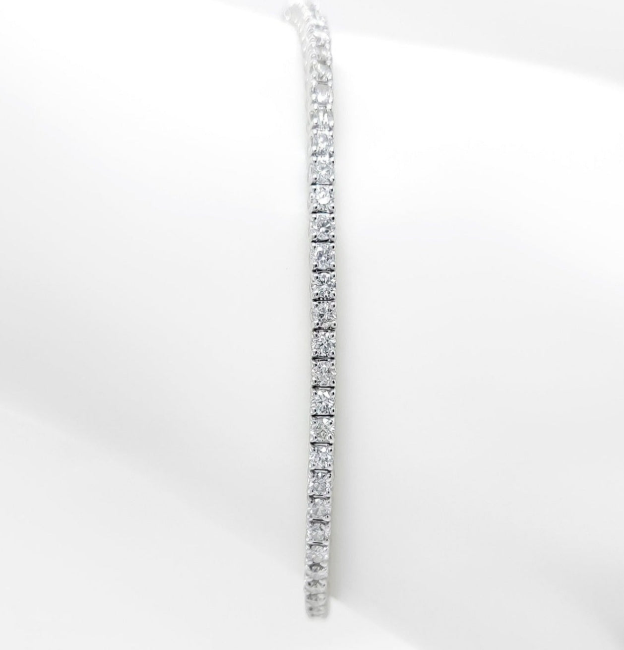 bracciale tennis in oro bianco 18k e diamanti naturali 5,40ct