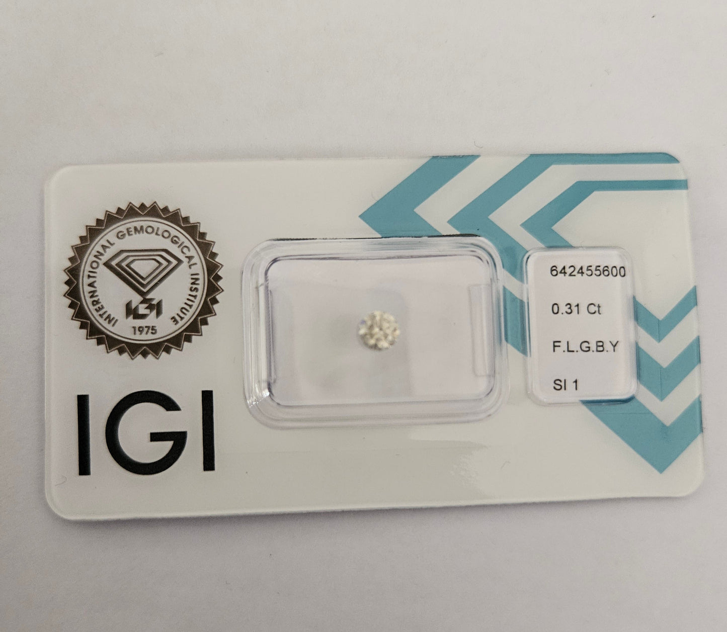 diamanti naturali certificato IGI 0.31ct