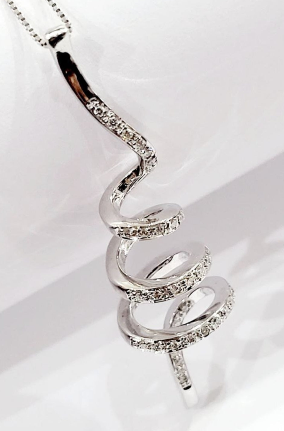 Collana con ciondolo - 18 carati Oro bianco - 0.55ct. tw. Diamante (Naturale) -