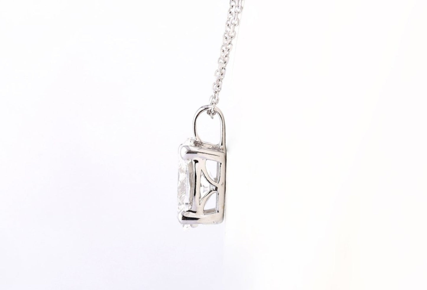 Collana punto luce in oro e diamante naturale ovale 0.20ct