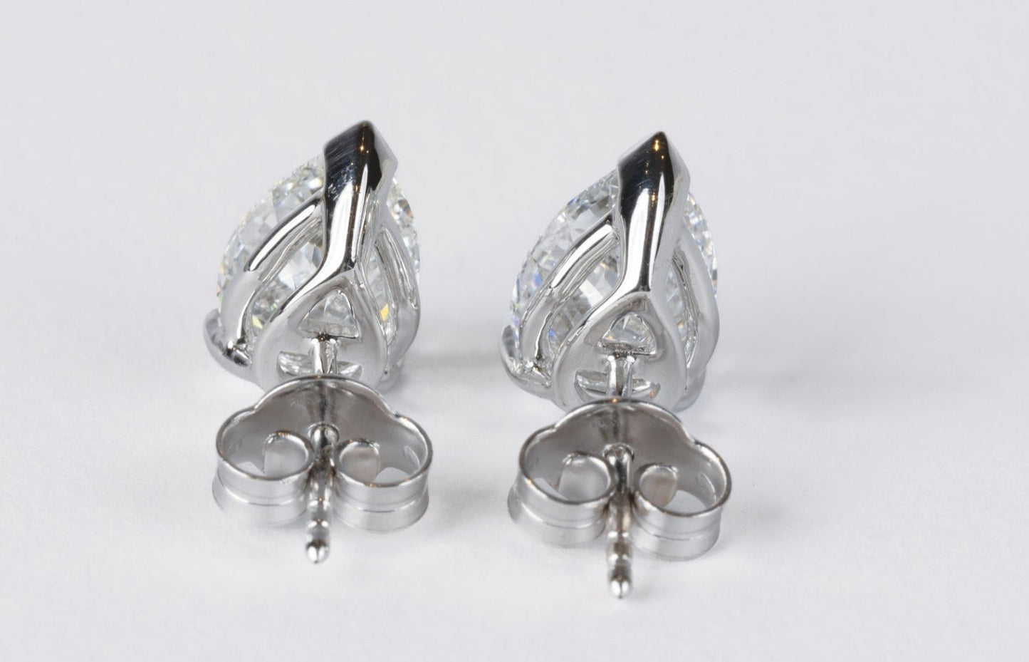Orecchini - 18 carati Oro bianco - 1.00ct. tw. Diamante (Naturale) - Pera