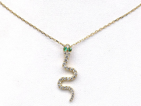 Collana con ciondolo in oro giallo 18k con diamanti naturali 0.35ct
