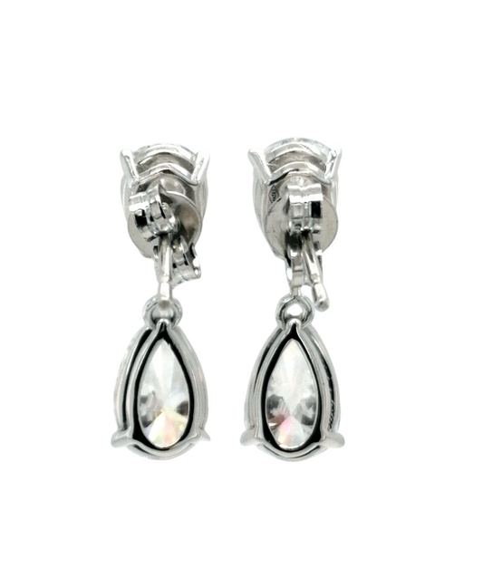 Orecchino in oro 18k con diamanti naturali taglio pera 0.60ct